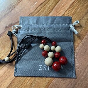 Zsiska necklace